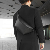 Curved Body Bag Black