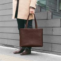 棕色皮革手提包