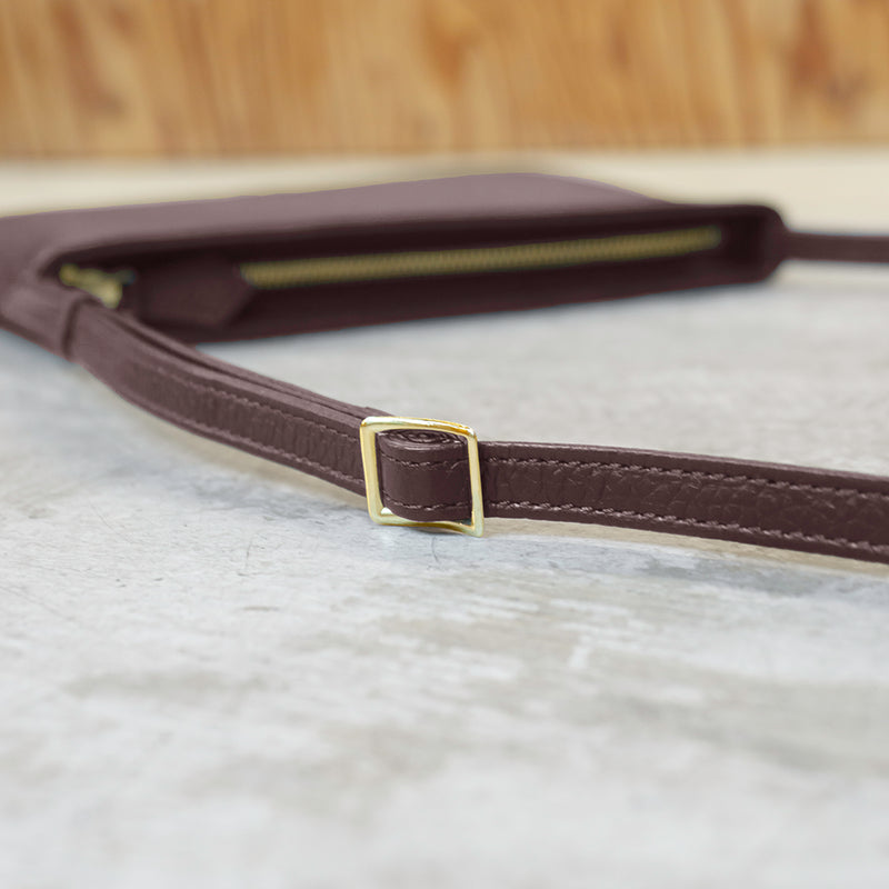 レザーサコッシュ ブラウン – HushTug レザーサコッシュ ブラウン – HushTug