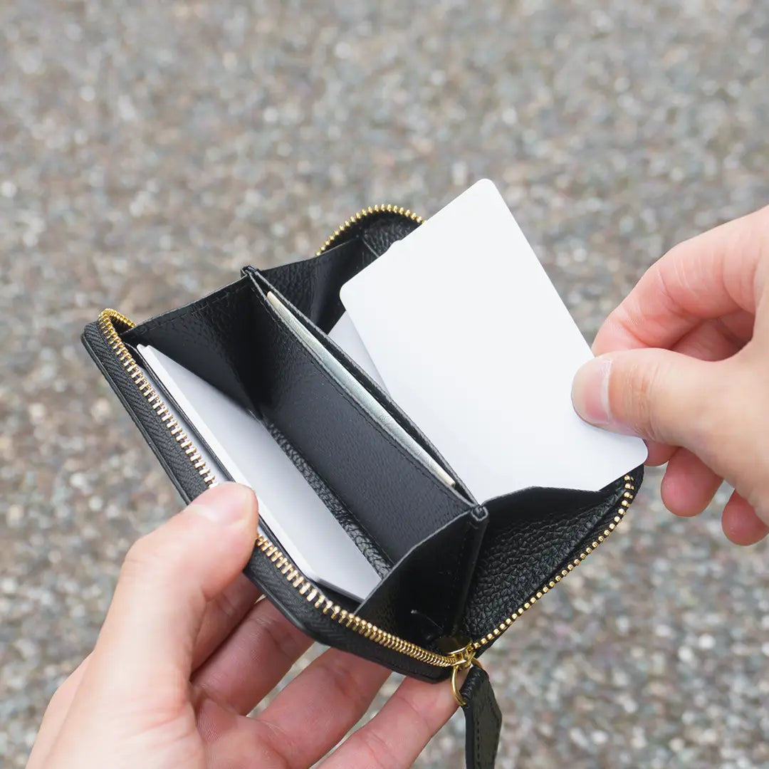 Pure Shrink Leather Smart Wallet Black