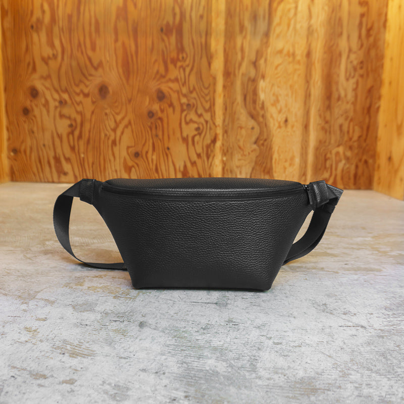 カーブドボディバッグ ブラック – HushTug カーブドボディバッグ ブラック – HushTug