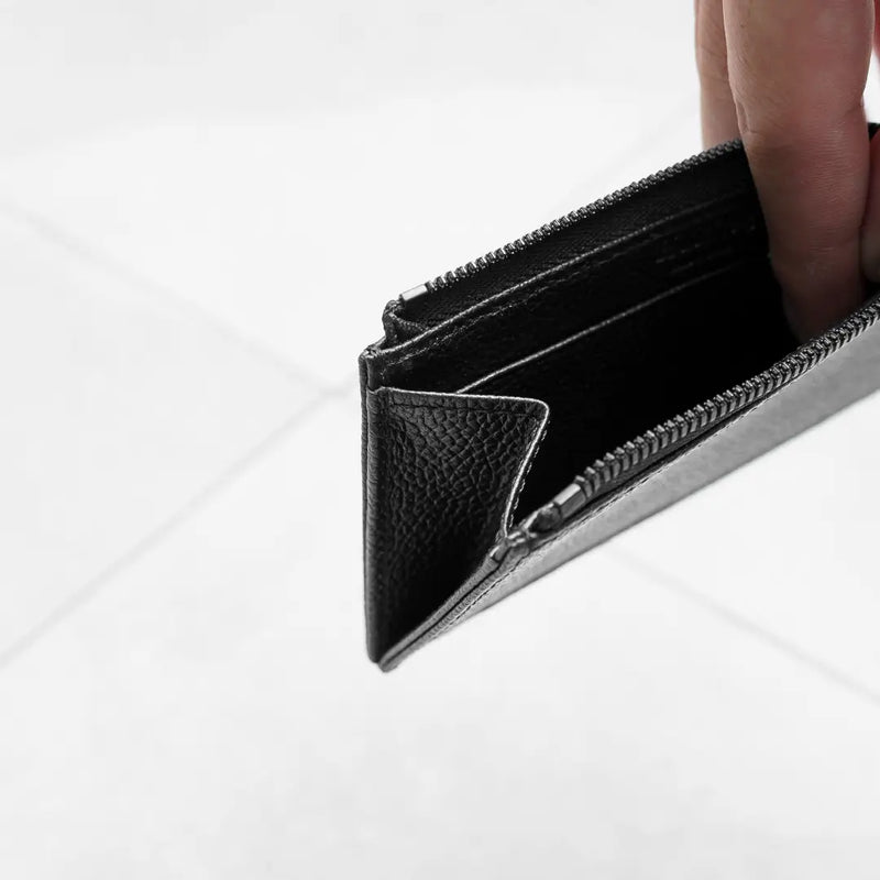 フラグメントケース ブラックジップ