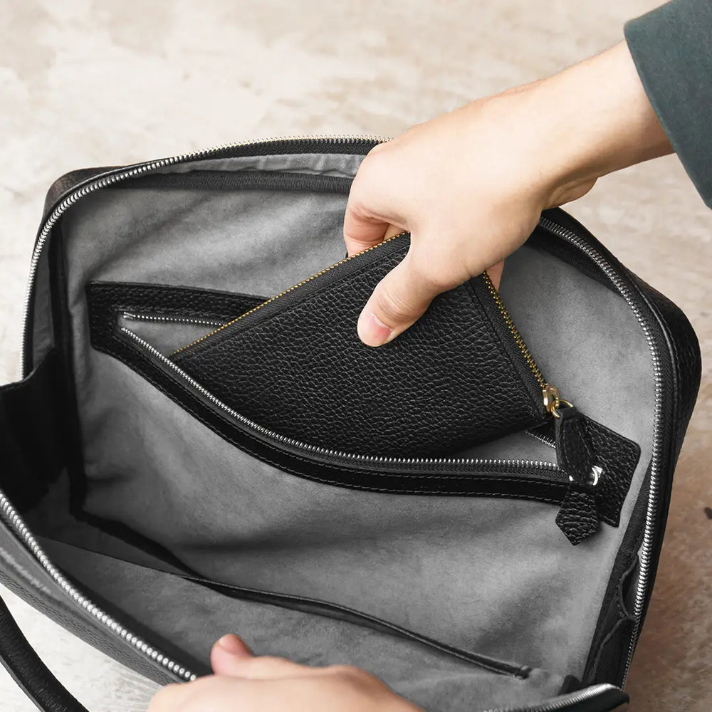 超美品 ハッシュタグ ブリーフケース スマート A4/PC収納 レザー ブラック ブリーフケース スマート ブラック – HushTug