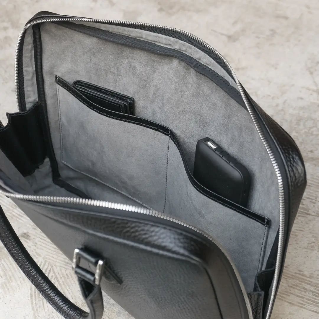 ［新古品］ブリーフケース　スマート ブラック