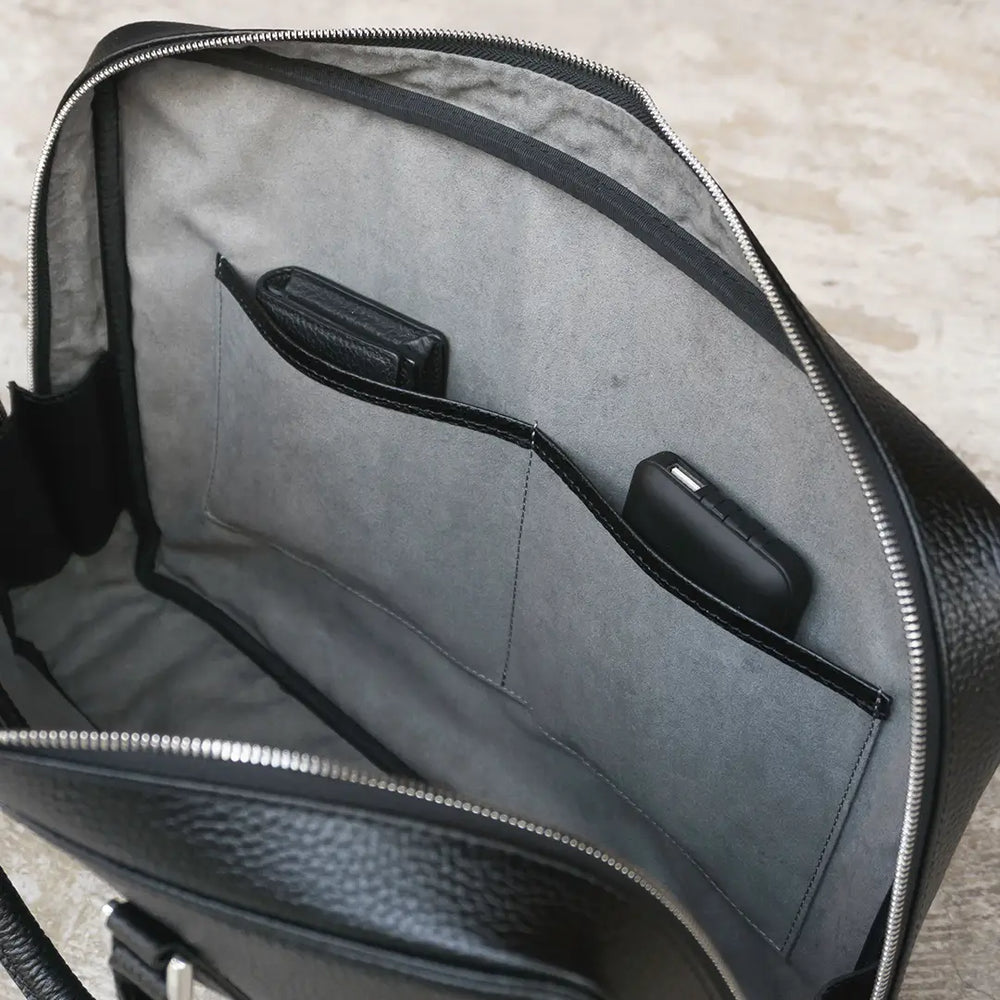 未使用品✨HushTug ハッシュタグ レザーブリーフケース シボ革 ブラック ブリーフケース ブラック – HushTug