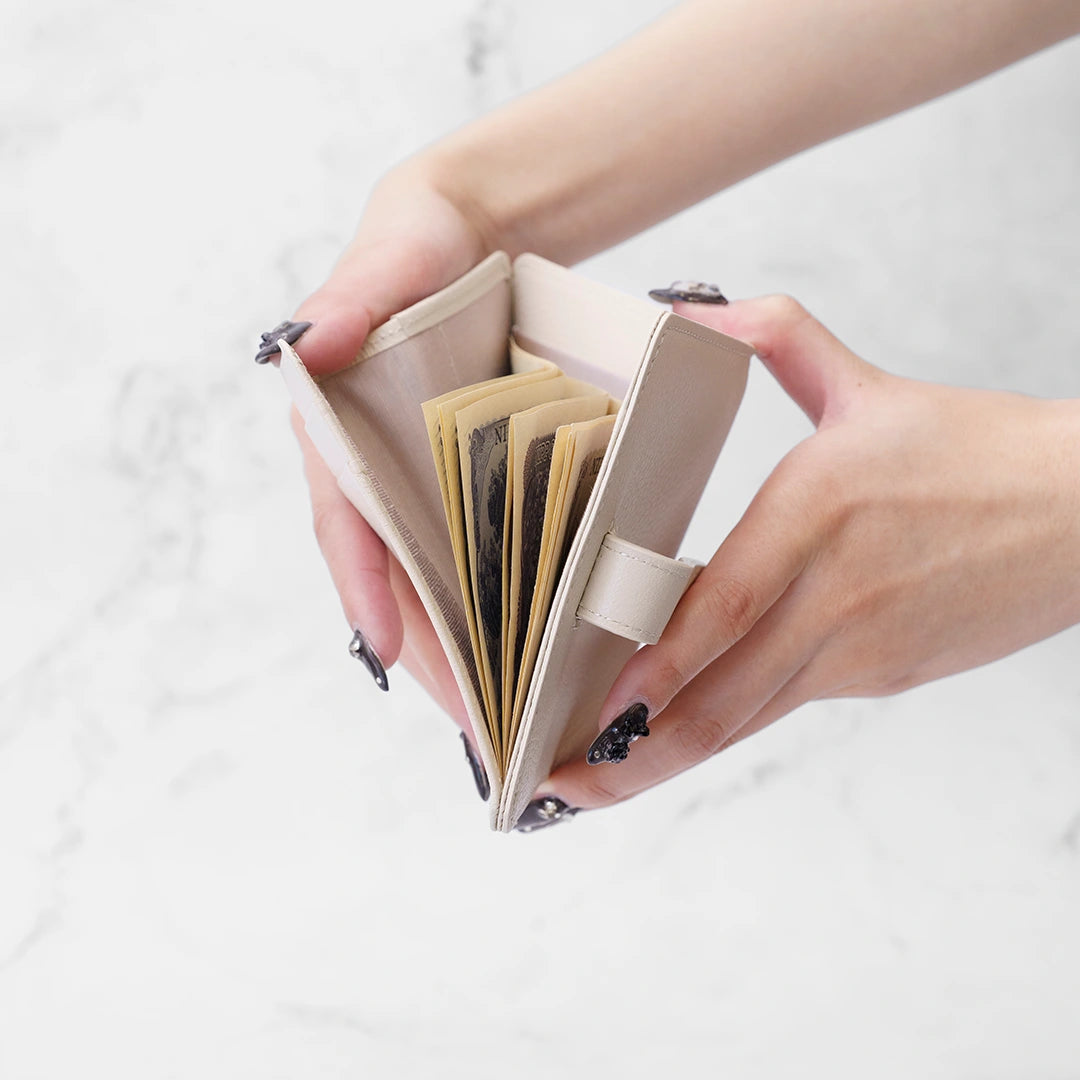 ［新古品］二つ折りウォレット ピンクベージュ