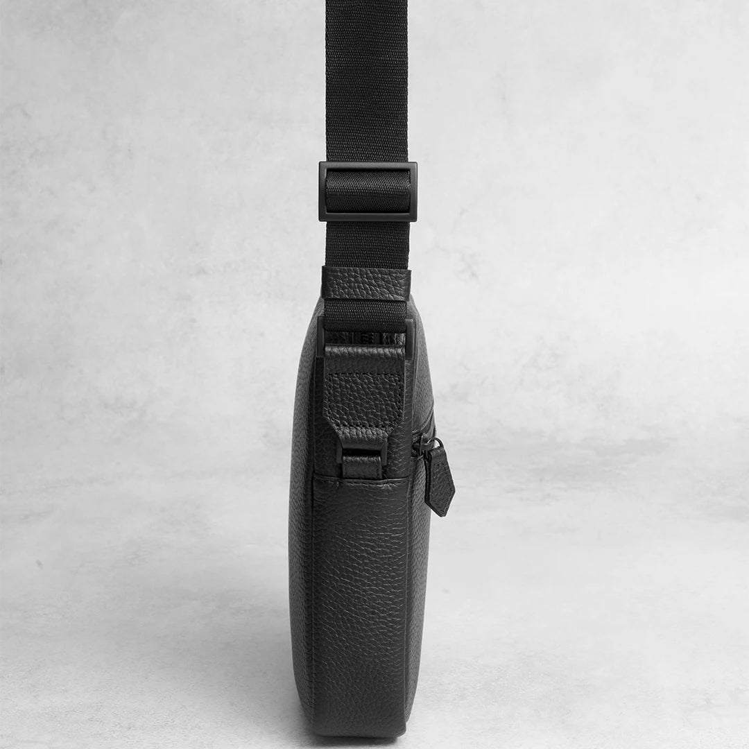 ミニショルダーバッグ ブラック