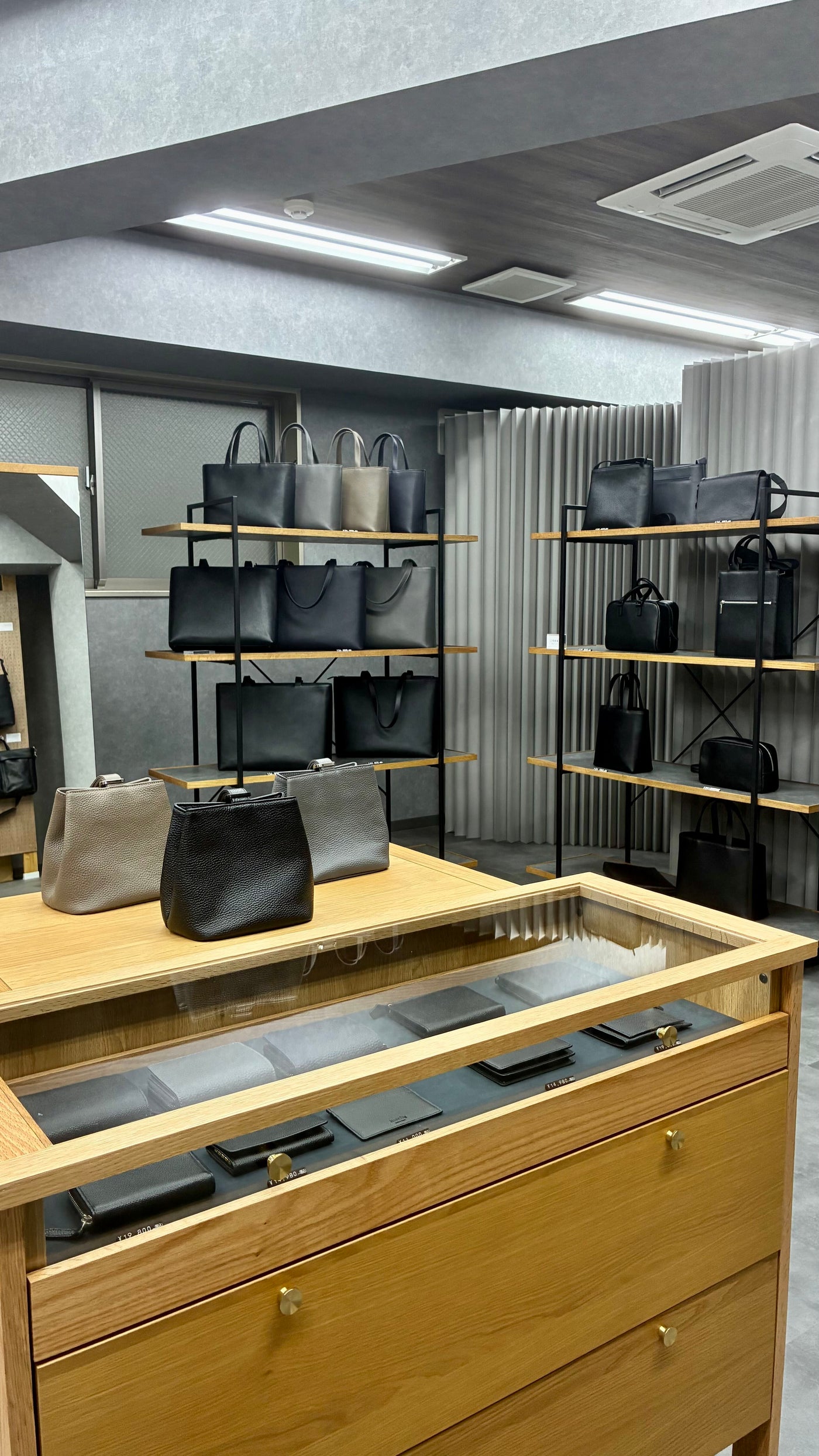 HushTug 新宿店