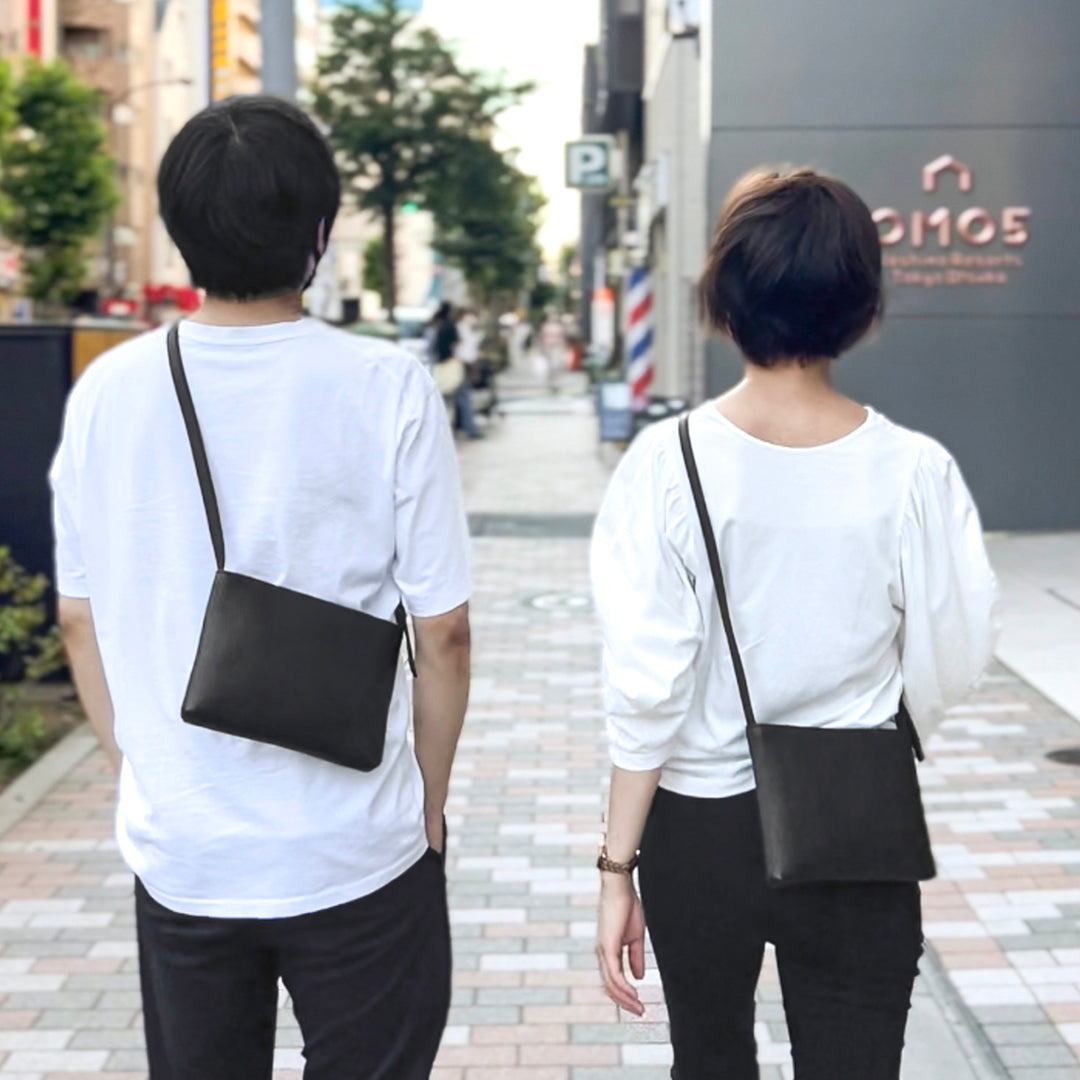 ハッシュタグ⭐︎レザー サコッシュ ブラック☆HushTug レザーサコッシュ ブラック